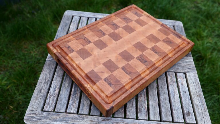 Konfigurierbares Stirnholz-Schneidebrett – Buche