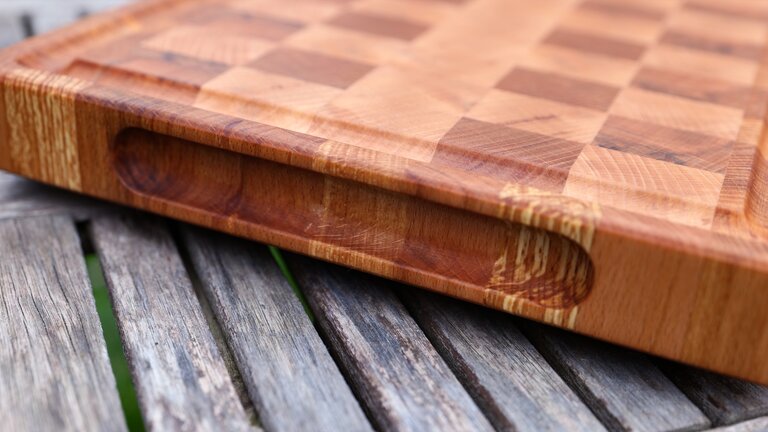 Konfigurierbares Stirnholz-Schneidebrett – Buche