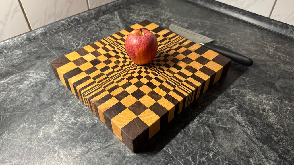 Exklusives Stirnholz-Schneidebrett – Optische Illusion